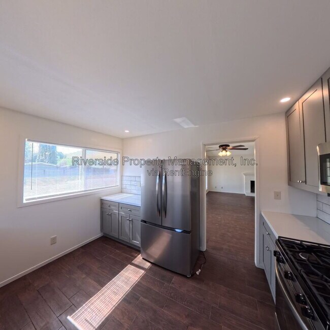 Building Photo - 4084 St George Pl