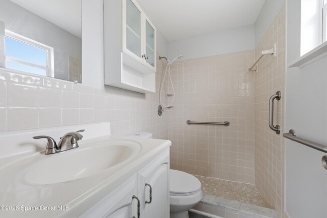 Building Photo - 1715 N Merrimac Dr