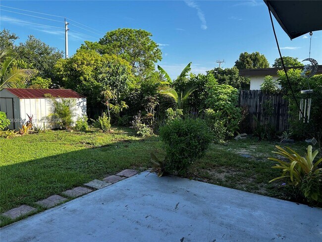 Building Photo - 2403 NW 108th Terrace