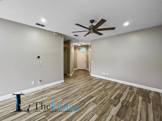 Building Photo - 11272 Moonshine Creek Cir