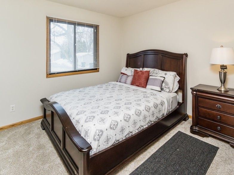 Building Photo - 3256 Dodd Ln