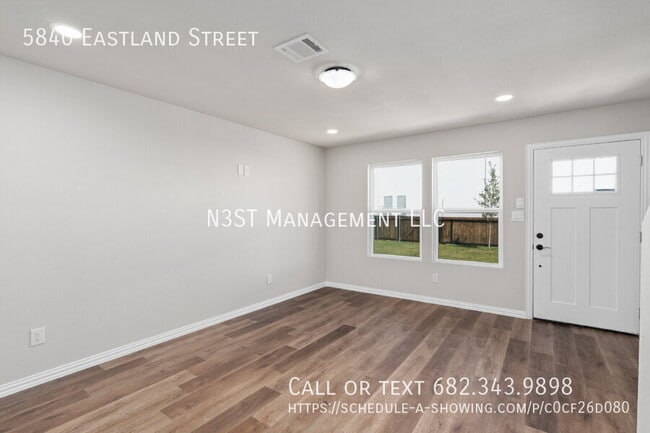 Building Photo - 5840 Eastland St