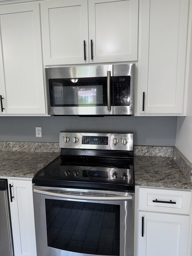 Building Photo - 8240 Tempest Dr