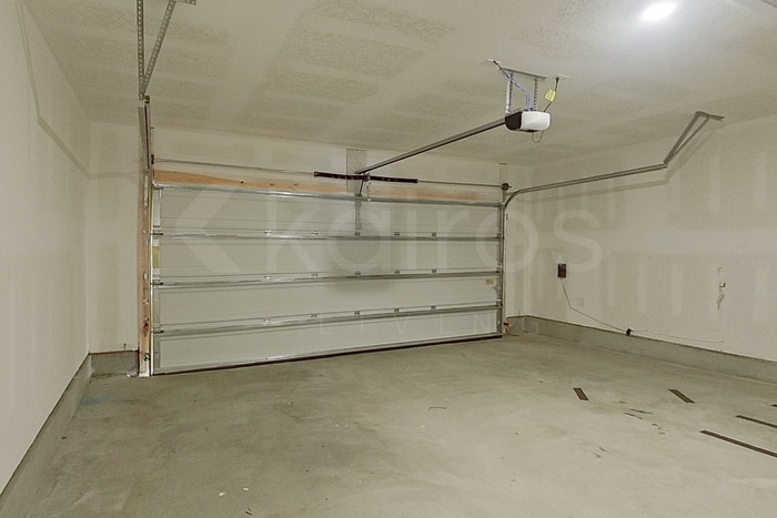 Building Photo - 317 Monarch Ln