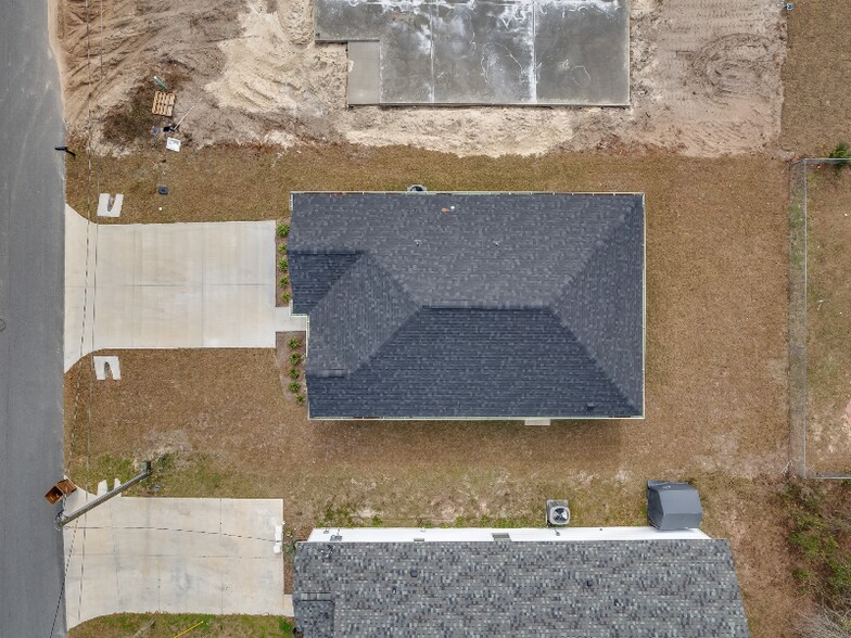 Building Photo - 6 Lance Ln