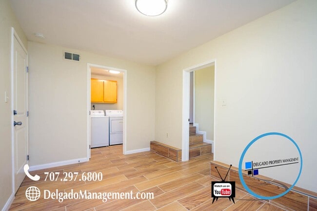 Building Photo - Benicia Southampton Hills! Gorgeous four b...