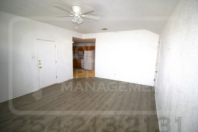 Building Photo - 1710 Aztec Trce