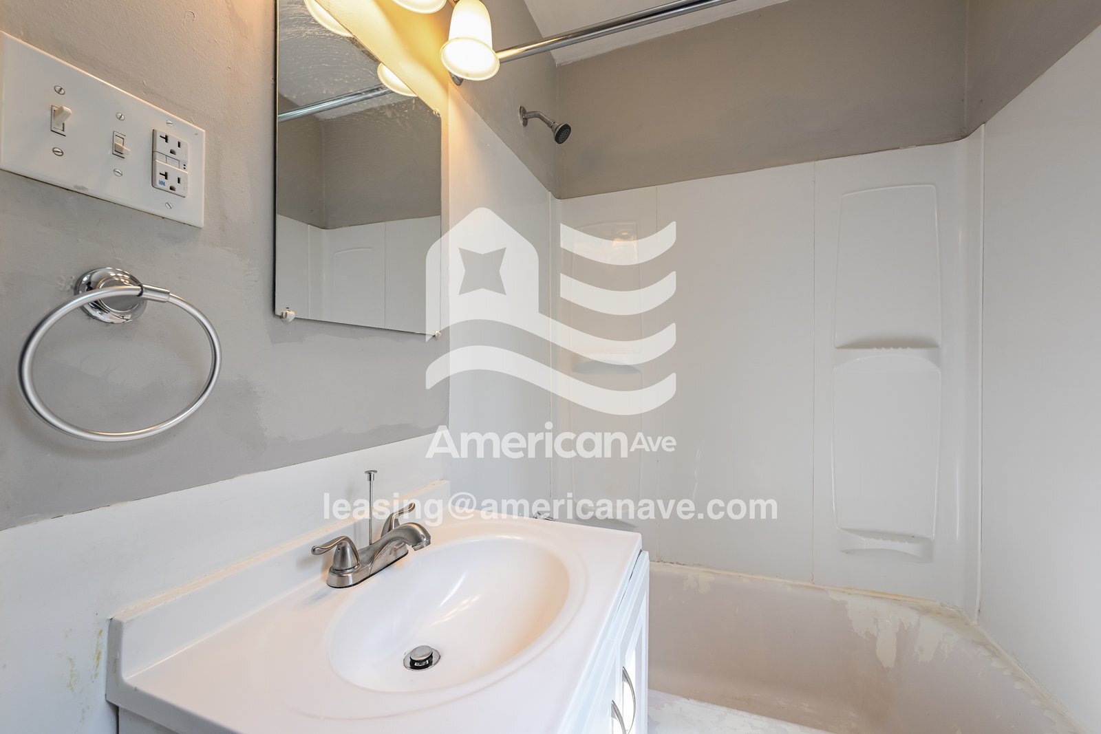 Building Photo - 306 Marlow St