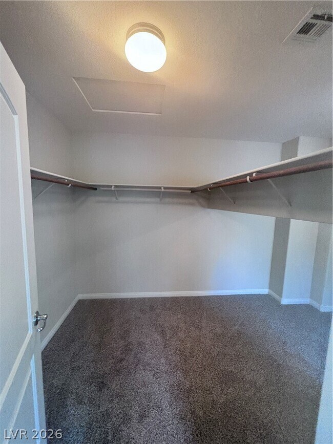 Building Photo - 3117 Greenfriar Ave