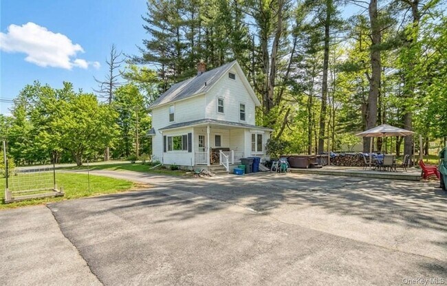 Building Photo - 30 Montebello Rd