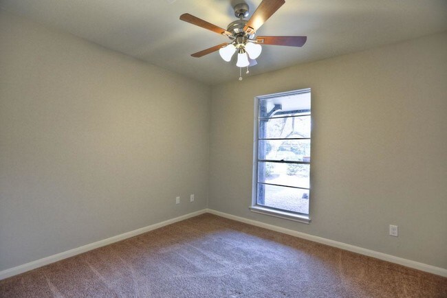 Building Photo - 5719 Chrystell Ln