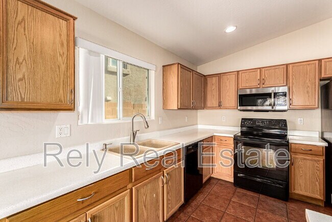 Building Photo - 17462 W Acapulco Ln