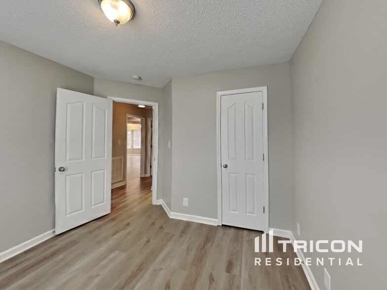 Building Photo - 421 Faulkner Dr