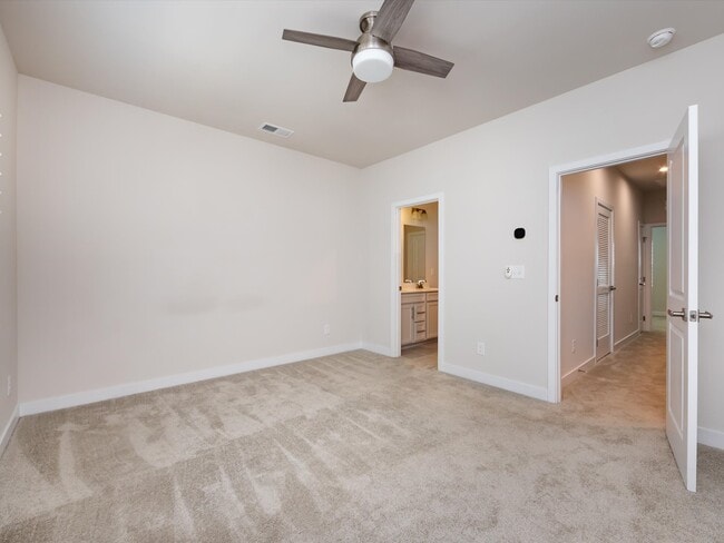 Building Photo - 413 Spearfield Ln