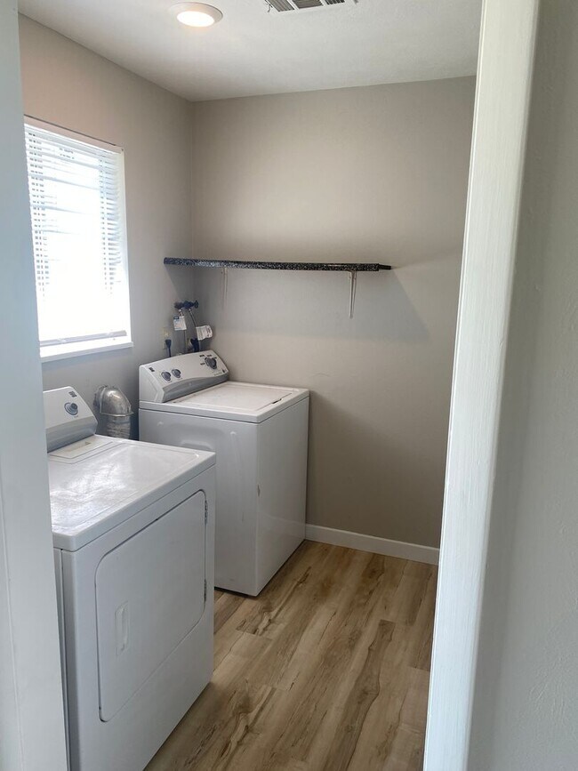 Building Photo - 8886-8888 N Lowell Blvd (DUPLEX)