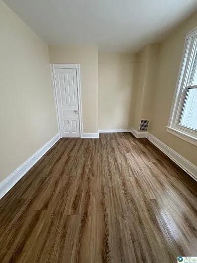 Building Photo - 520 Fiot Ave