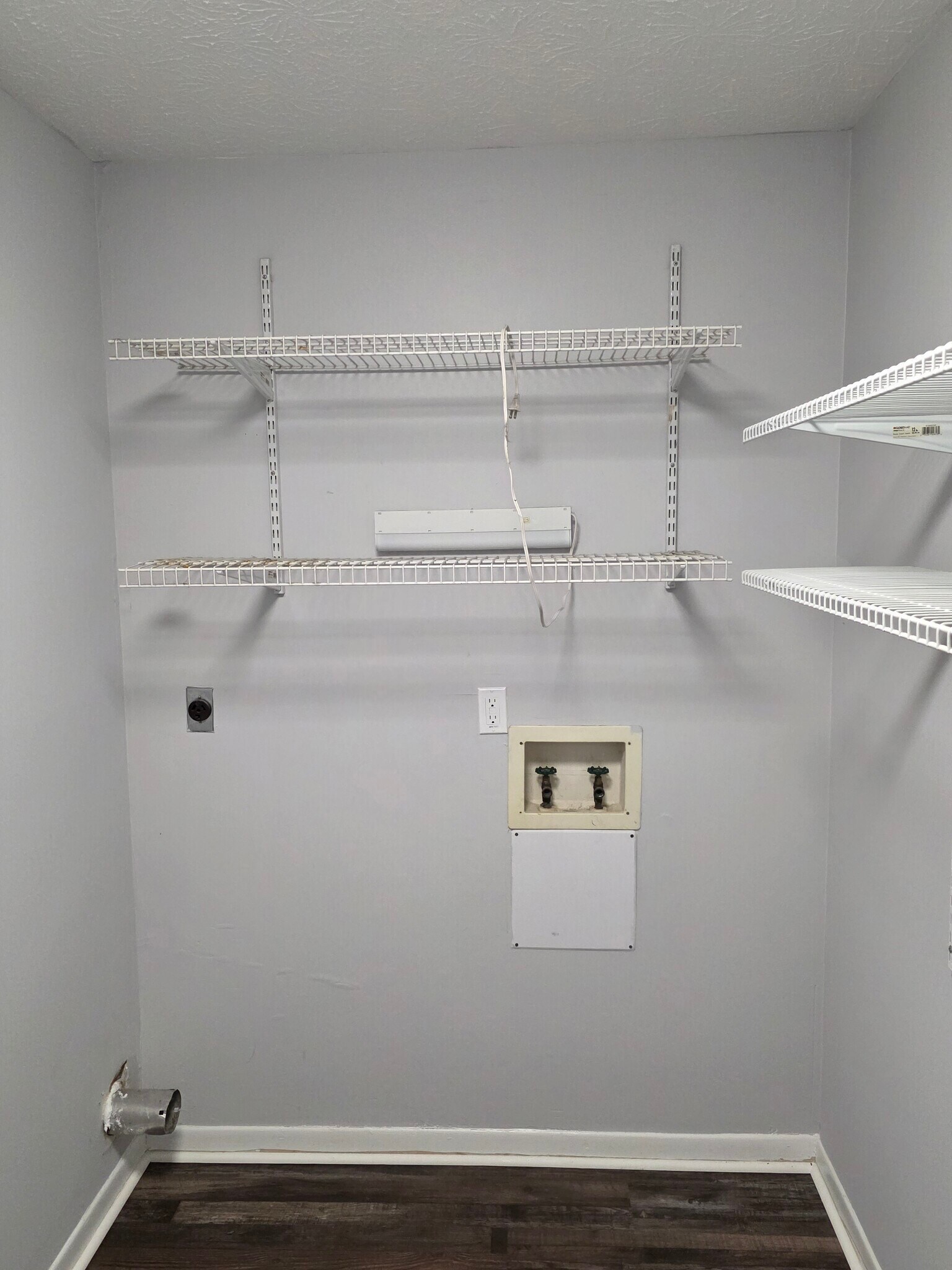 Building Photo - 3938 Solano Rd