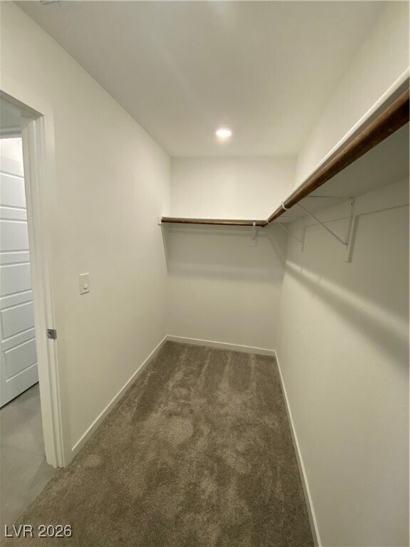 Building Photo - 9215 Sky Pointe Dr