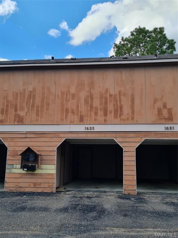 Building Photo - 1625 E Trinity Blvd