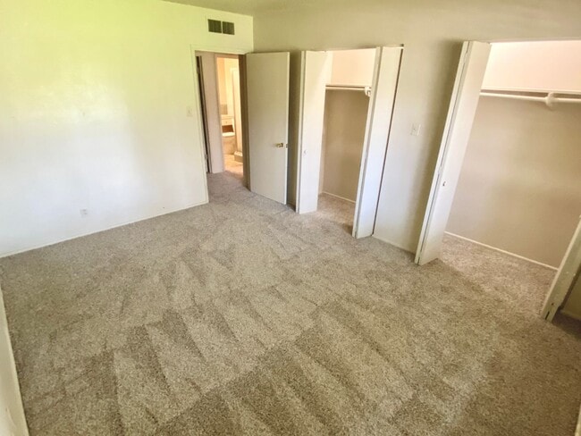 Building Photo - MOVE IN SPECIAL- 2 Bedroom 2 Bathroom in C...