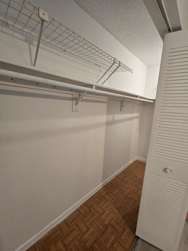 Building Photo - 7743 Balboa St