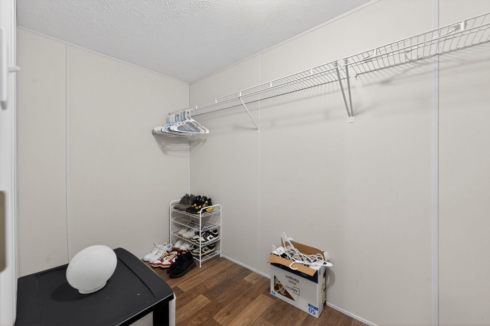 Building Photo - 122 Gibson St