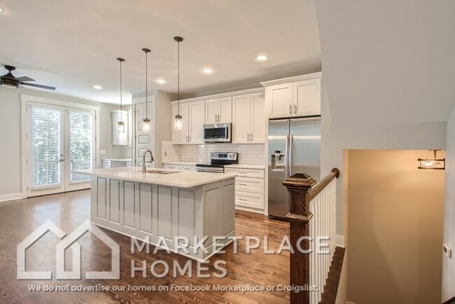 Building Photo - 1802 Porter Ave