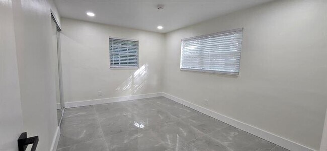 Building Photo - 5727 Cody St