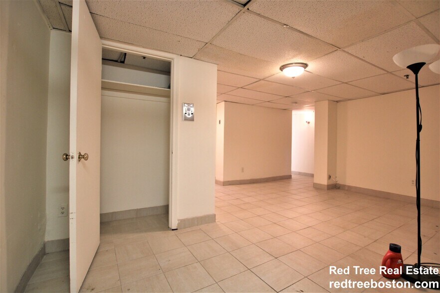 Building Photo - 1160 Commonwealth Ave