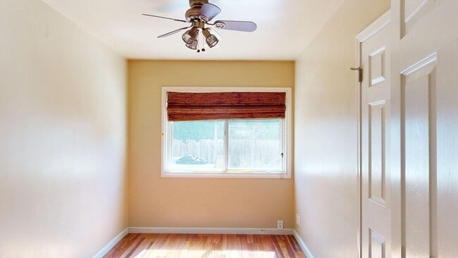 Building Photo - 5705 Mary Ln Dr
