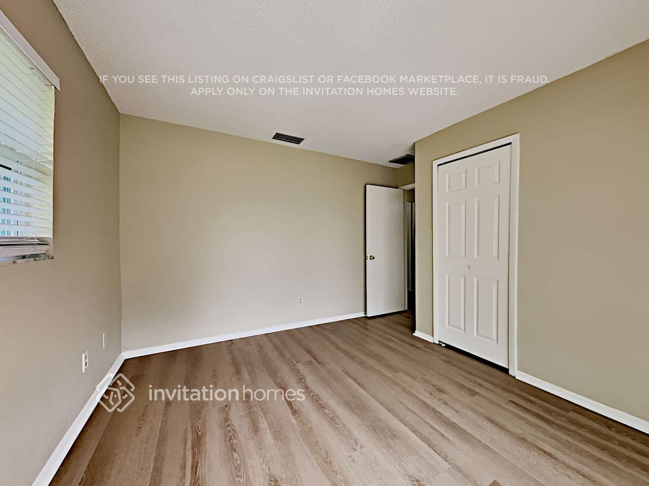 Building Photo - 2059 Sandpiper Dr