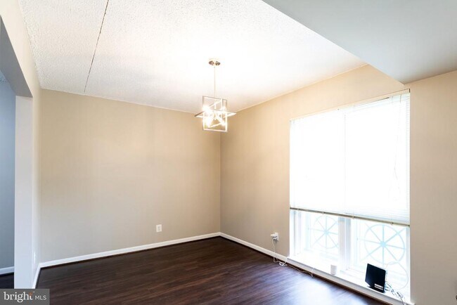 Building Photo - 11804 Breton Ct