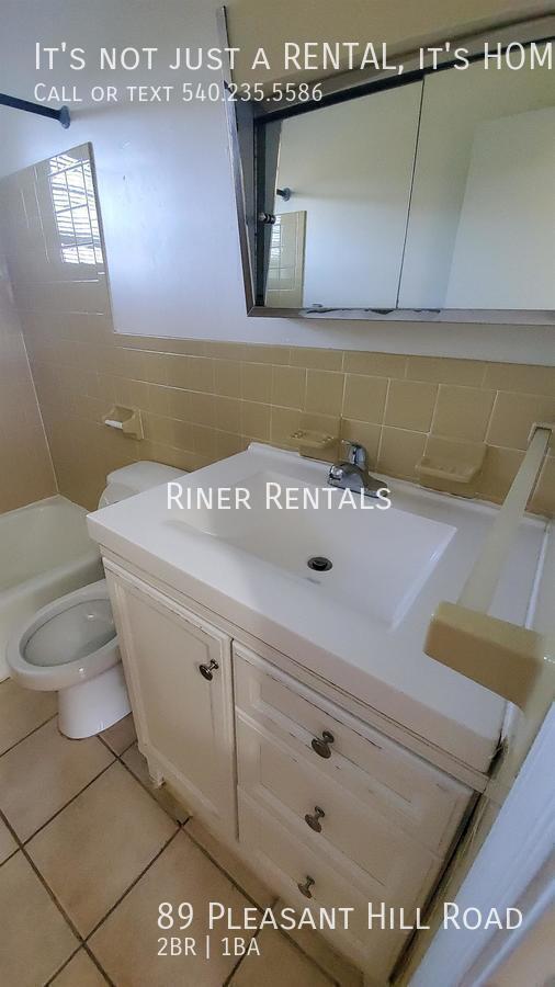 Building Photo - 89 Pleasant Hill Rd