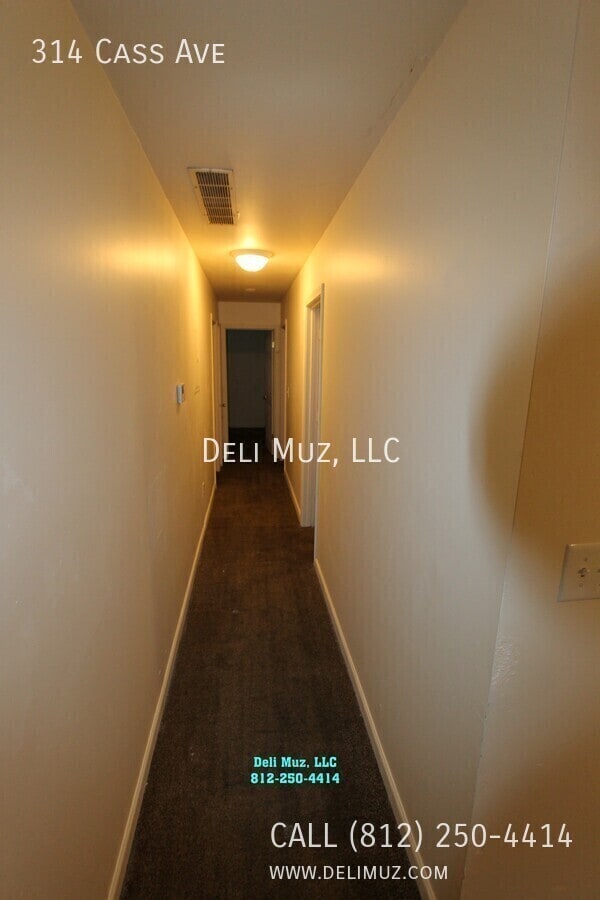 Building Photo - 314 Cass Ave