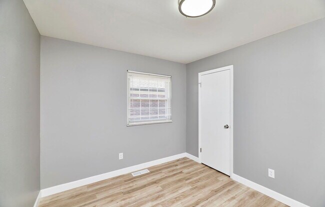 Building Photo - 11359 Prentice Dr