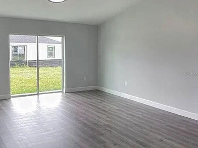 Building Photo - 10018 Cocoa Beach St