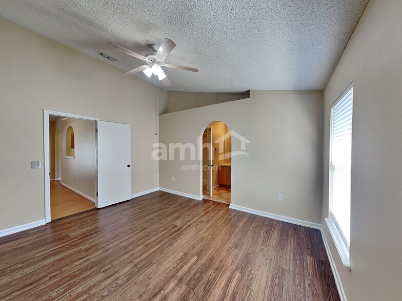 Building Photo - 116 Placid Woods Ct