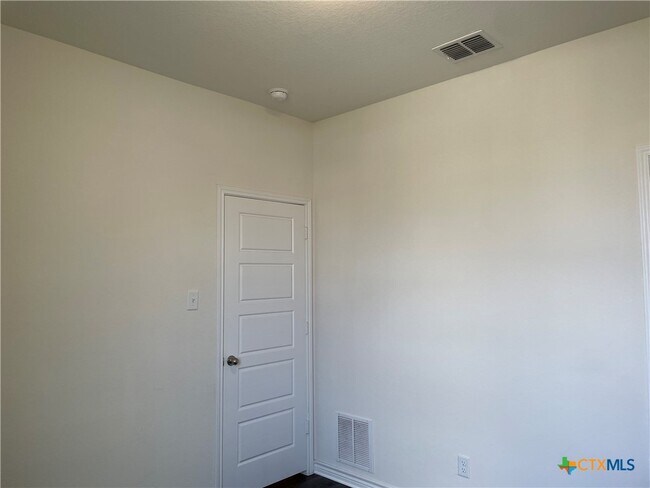 Building Photo - 2078 Wind Chime Wy