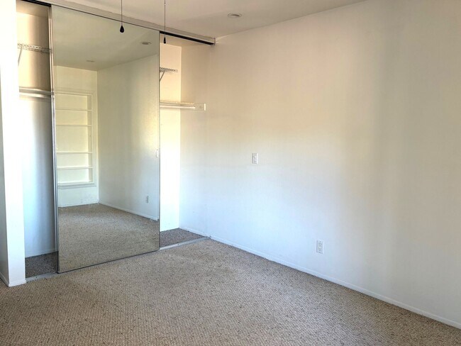 Building Photo - Updated Single-Level Condo in Mission Ridge with Resort-Style Amenities