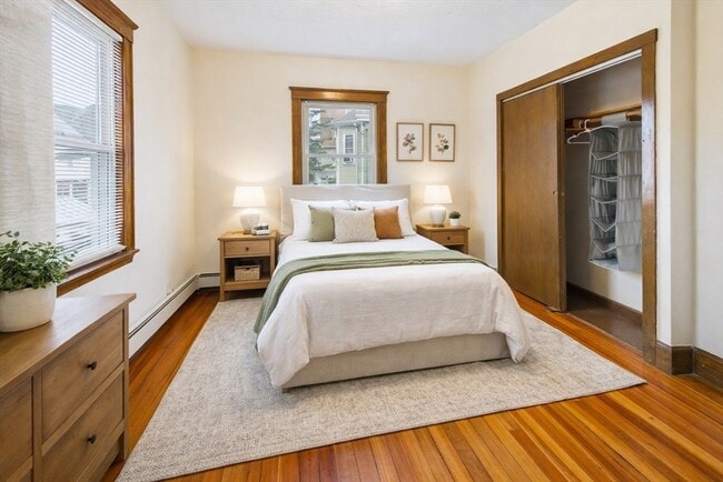 Building Photo - 5-7 Hoyle St