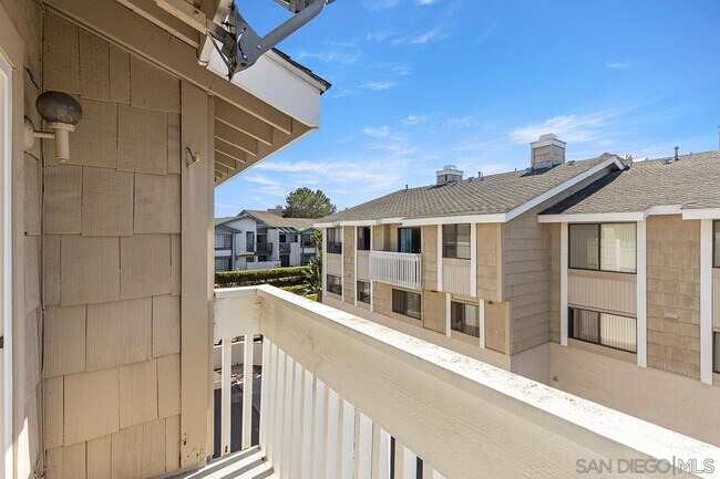 Building Photo - 4028 Mahaila Ave
