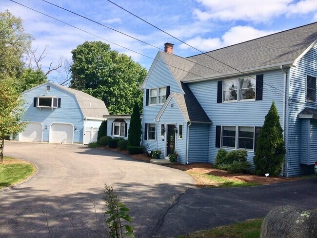 Primary Photo - 656 Dedham St