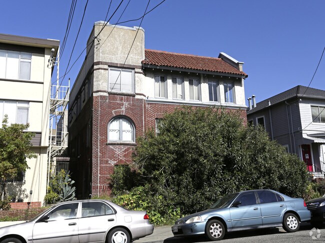 Building Photo - 4021 Howe St