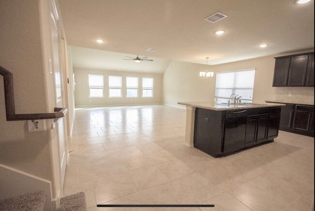 Building Photo - 17603 Rose Summit Ln