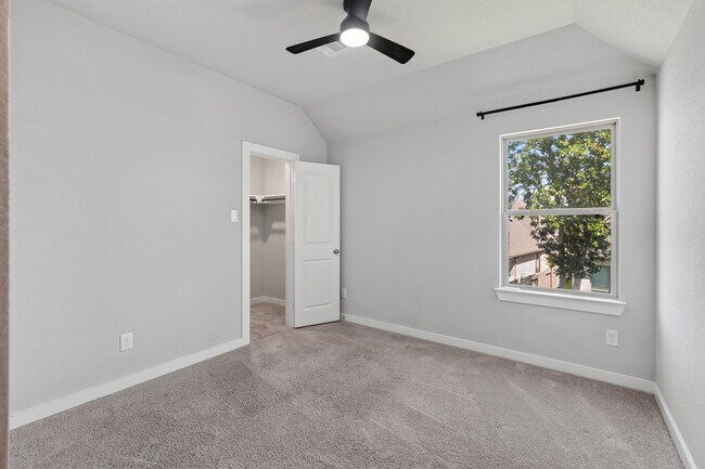 Building Photo - 706 Santa Elena Trail