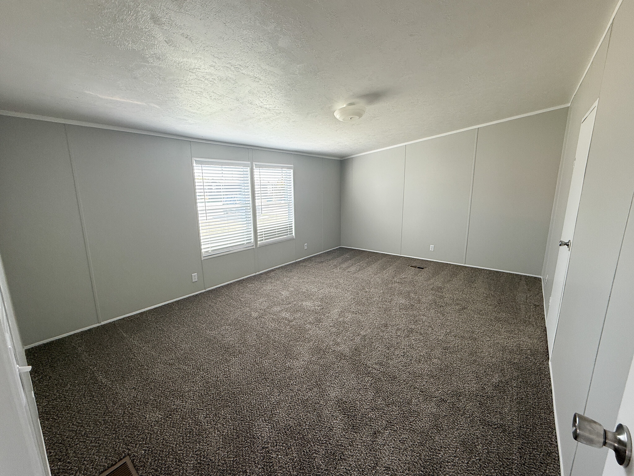 Building Photo - 120 Parma Ct