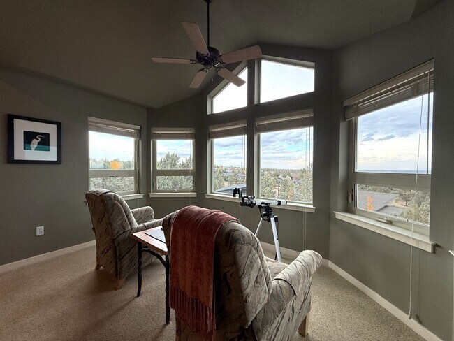 Building Photo - WINTER SPECIAL DISCOUNTED $500 PER MONTH F...