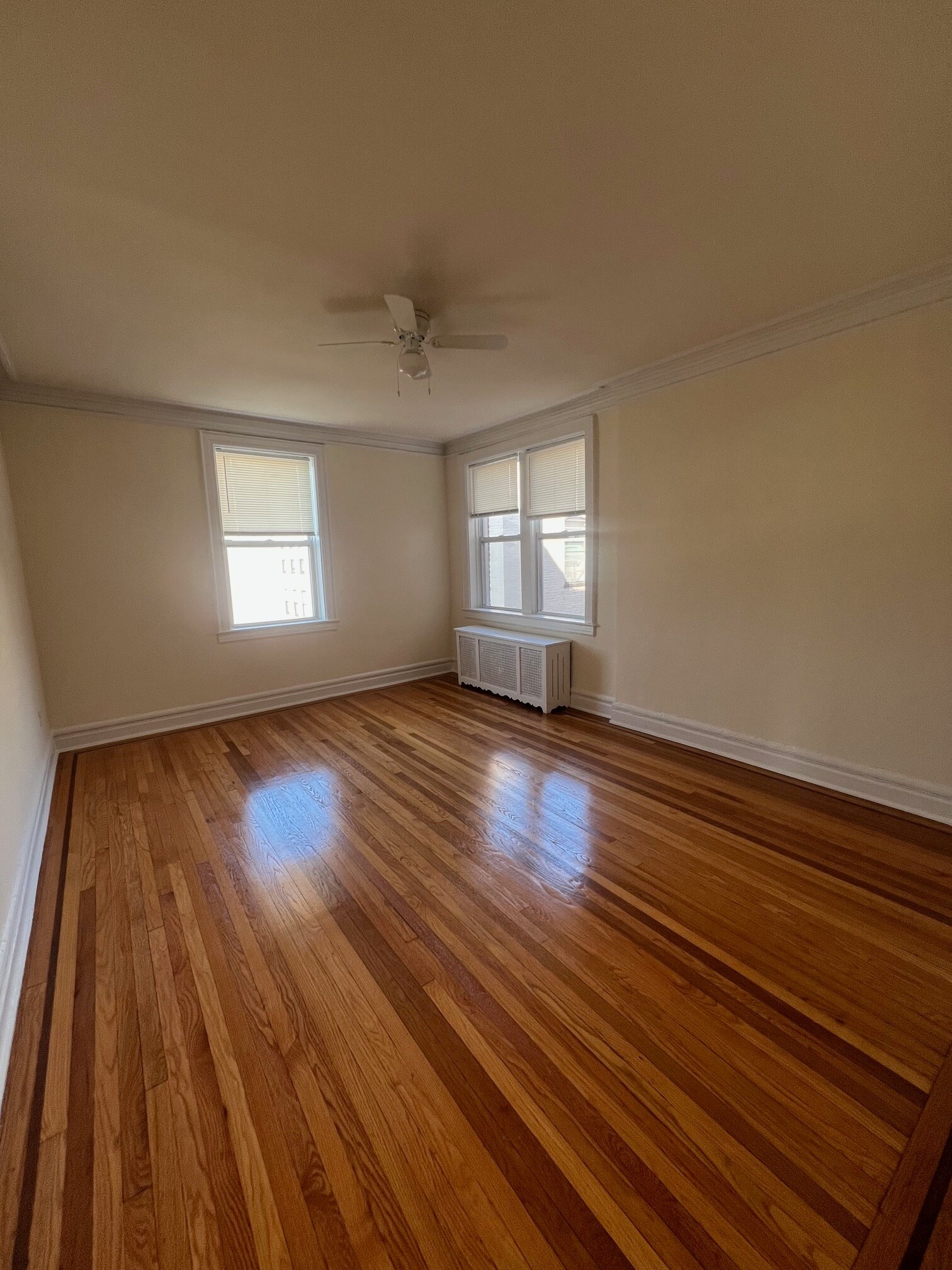 Building Photo - 155 Evergreen Pl