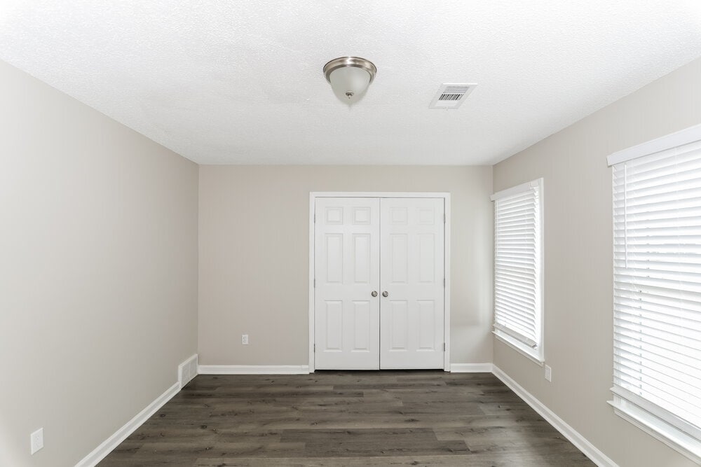 Building Photo - 4924 W Hedgewall Cir