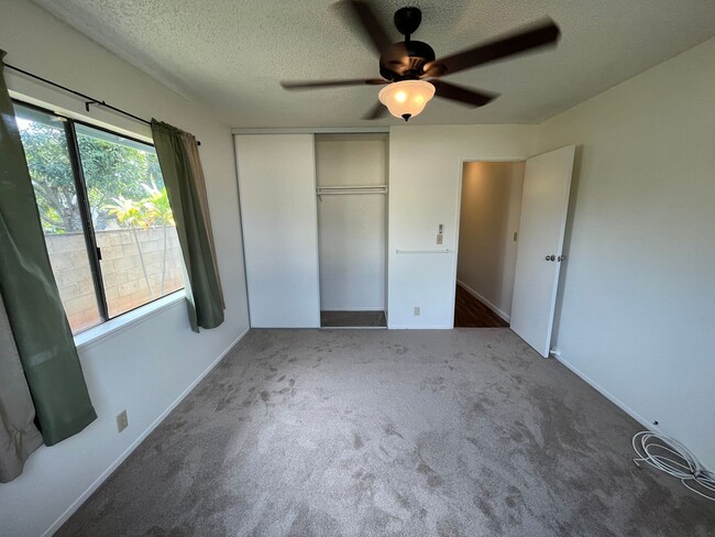 Building Photo - Mililani Town - 2 bedrooms, 1 bathroom hom...